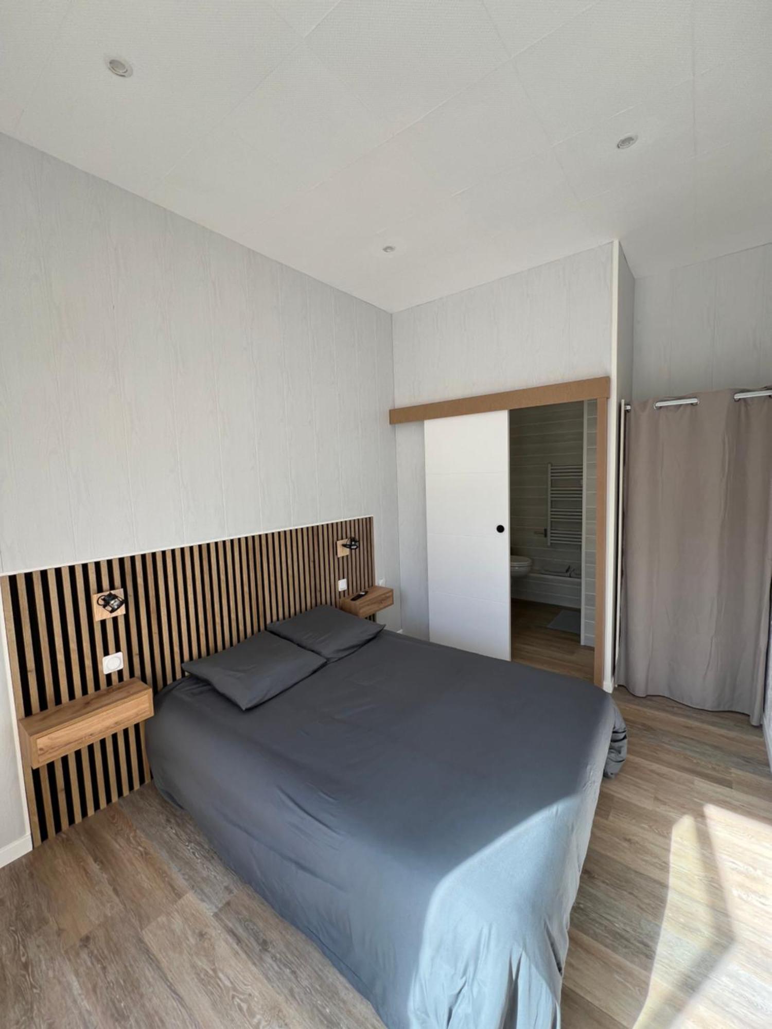 Complexe Les 4 Saisons Hotel Oust Phòng bức ảnh