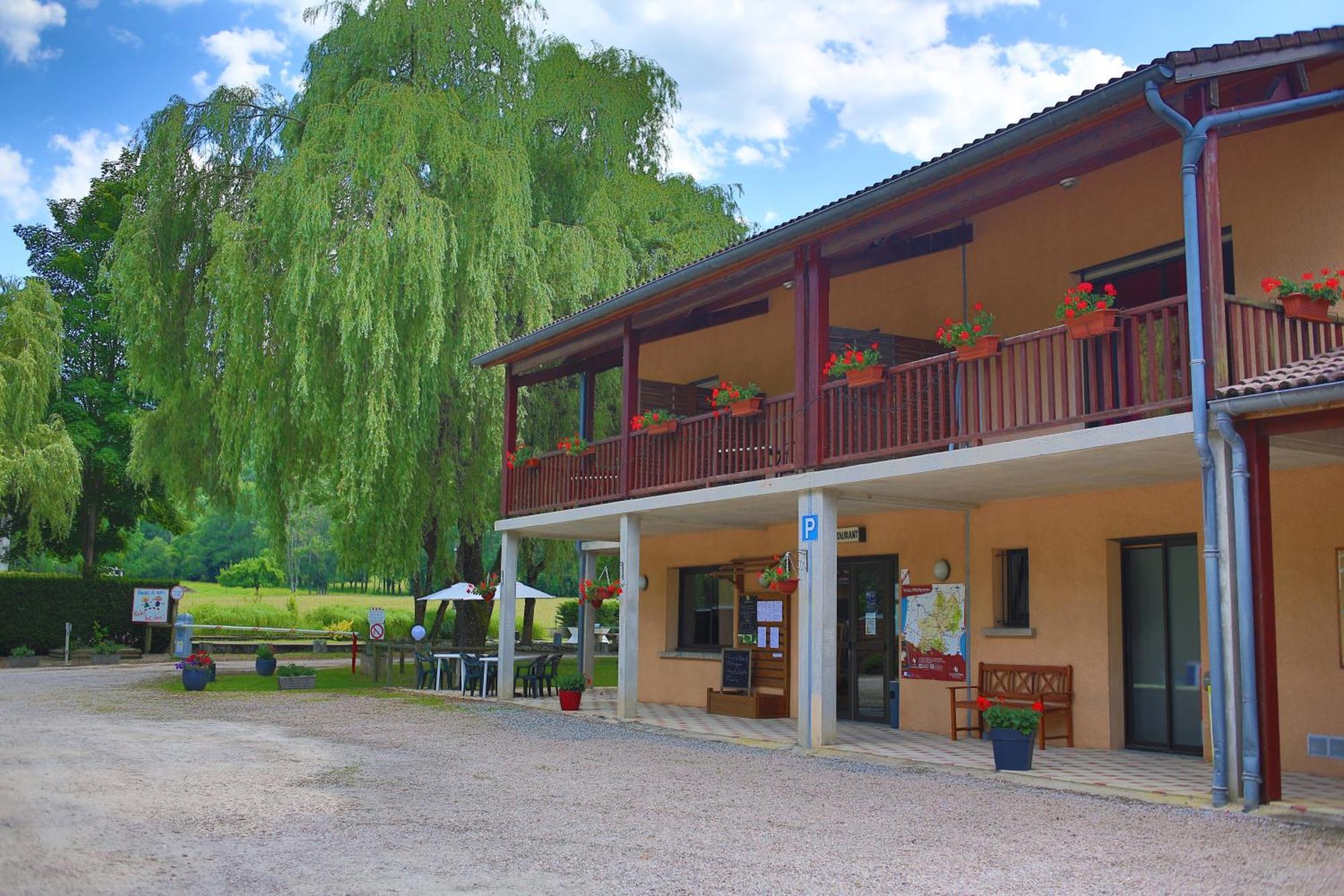 Complexe Les 4 Saisons Hotel Oust Ngoại thất bức ảnh